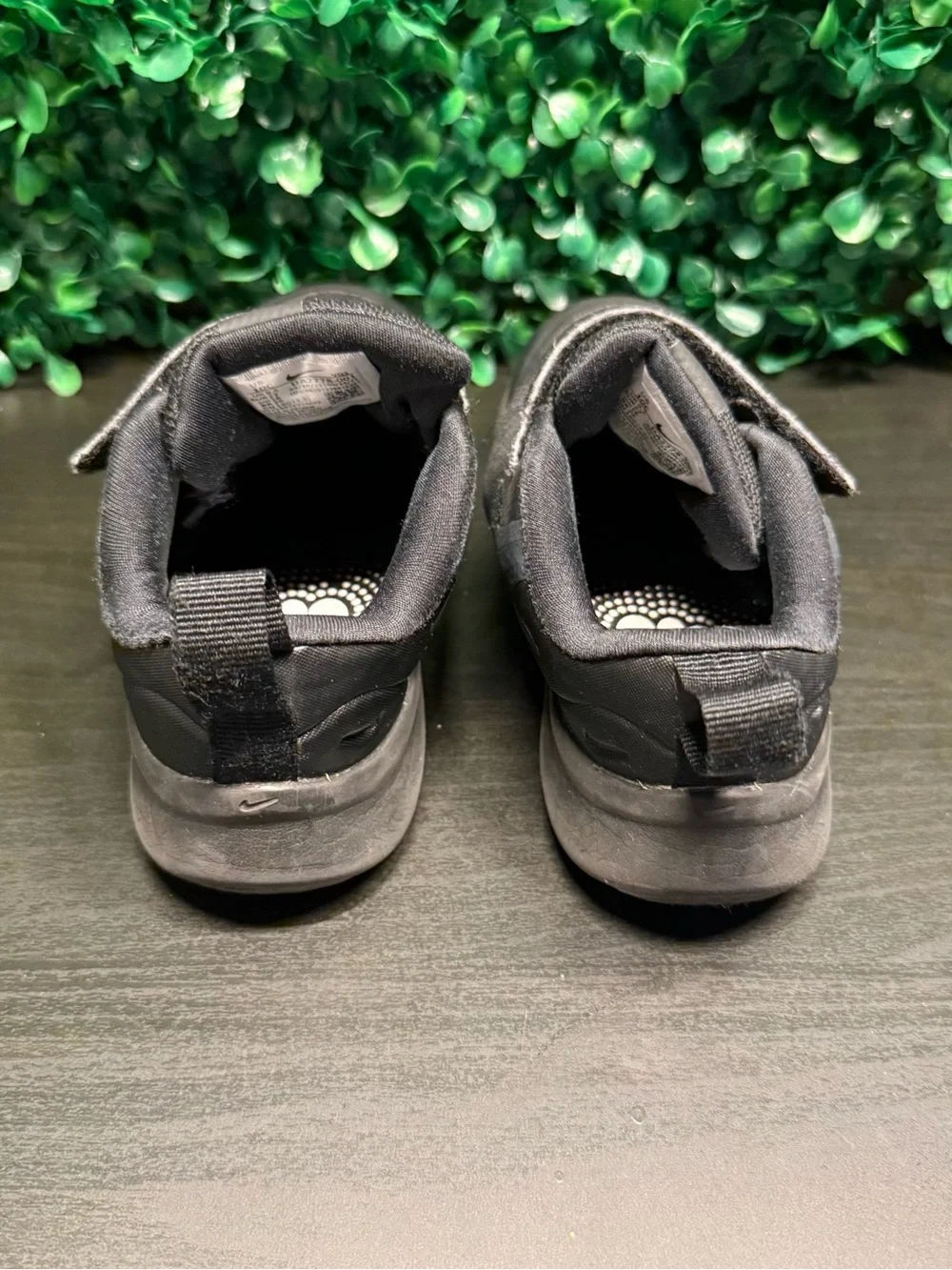 Nike Kids Black Double‑Strap Mesh Sneakers